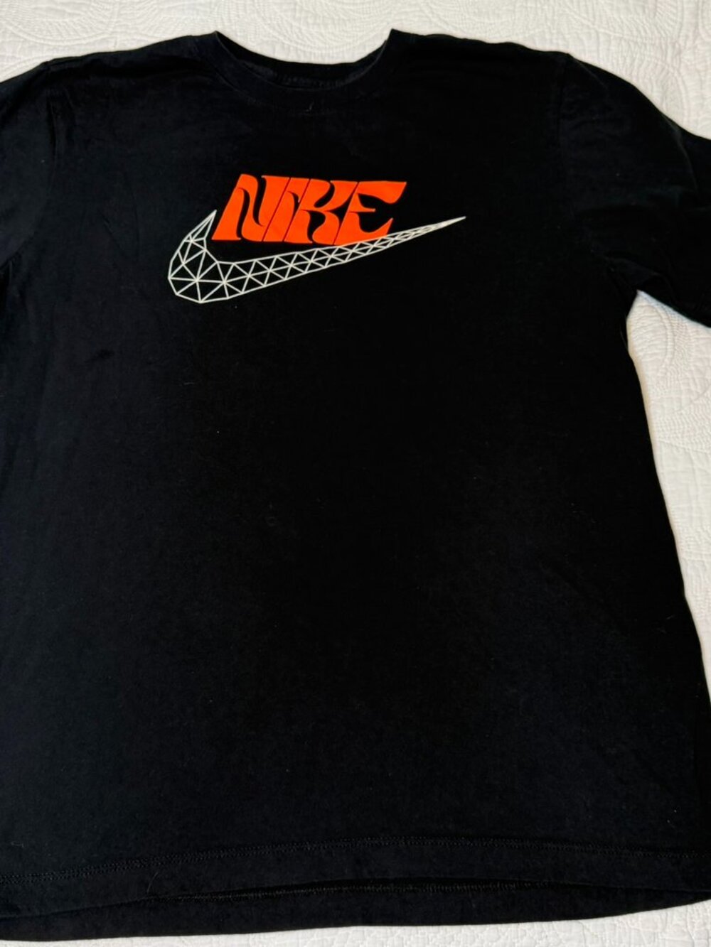 Nike Tee - Black Geometric Swoosh Graphic M
